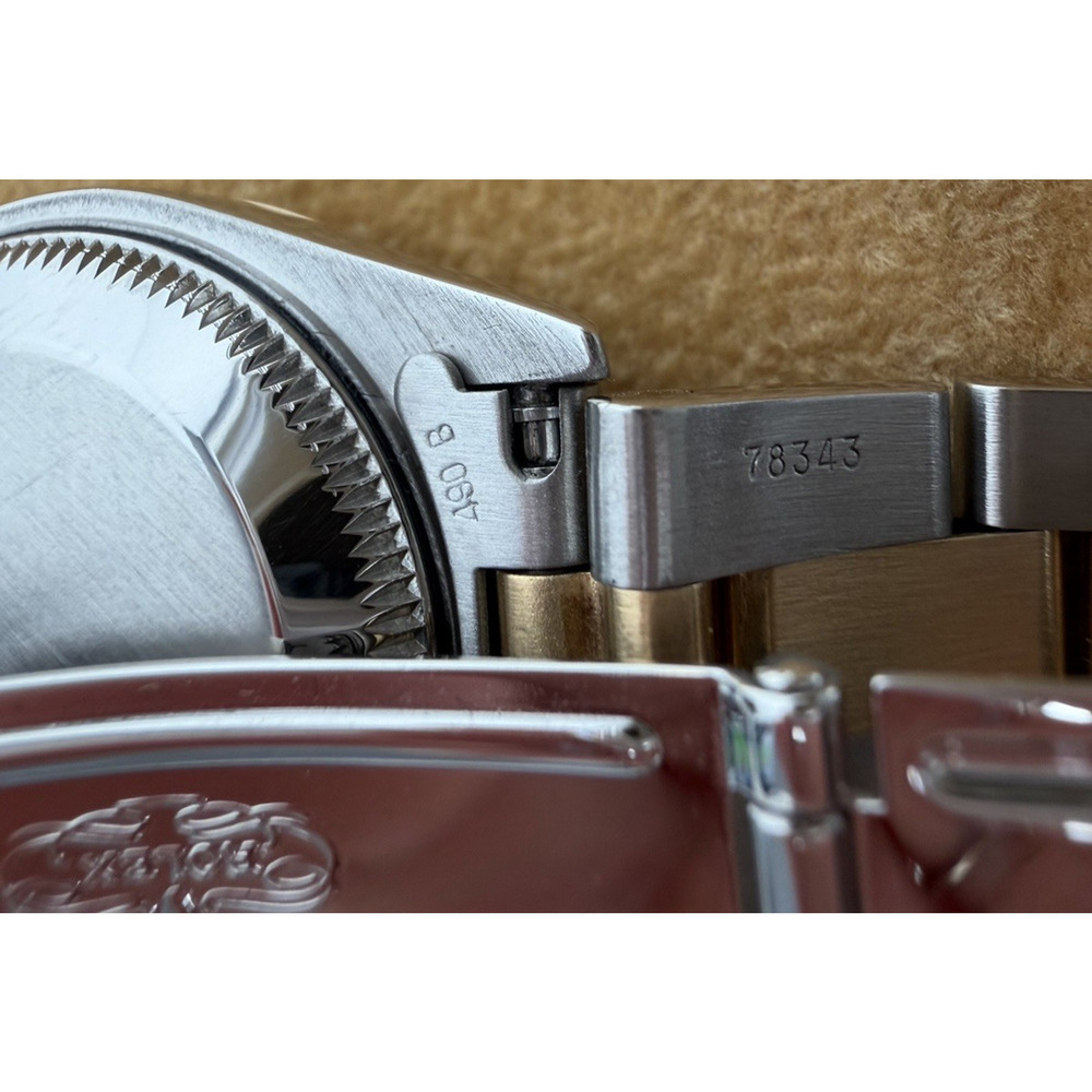 Rolex 69173 Ladies Datejust 18k Gold 26mm Diamond Dial with Custom Diamond Bezel - Picture 4 of 13